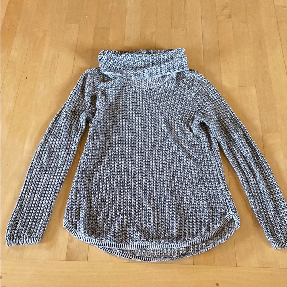 Eight Eight Eight Cozy Gray Turtleneck Sweater